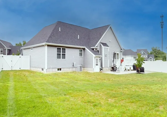 40th image of 16 Wedge Dr, Lakeville, MA 02347 | MLS# 73559104