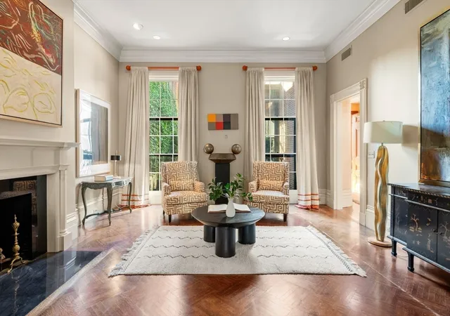 2nd image of 22 Louisburg Square, Boston, MA 02108 | MLS# 73516197