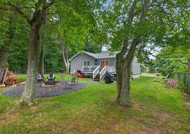 3rd image of 79 Pembroke Ave, Acushnet, MA 02743 | MLS# 73557320