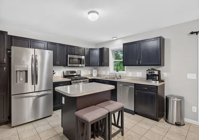 4th image of 79 Pembroke Ave, Acushnet, MA 02743 | MLS# 73557320