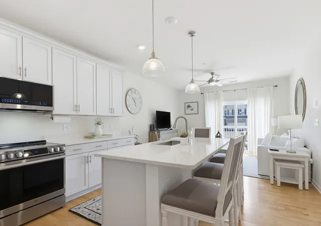 1st image of 401 Emery Ln #106, Sudbury, MA 01776 | MLS# 73547283
