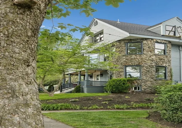 2nd image of 34 Addison St, Arlington, MA 02476 | MLS# 73528327