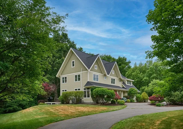 Homes for sale in Northampton, MA | 46 Sovereign Way, Northampton, MA 01062 | MLS# 73539250