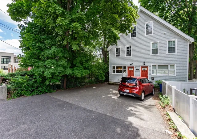 Photo 1 of Condo for sale at 198 School #1, Quincy, MA 02169 | MLS# 73562570 | Listing updated on 2026-09-21