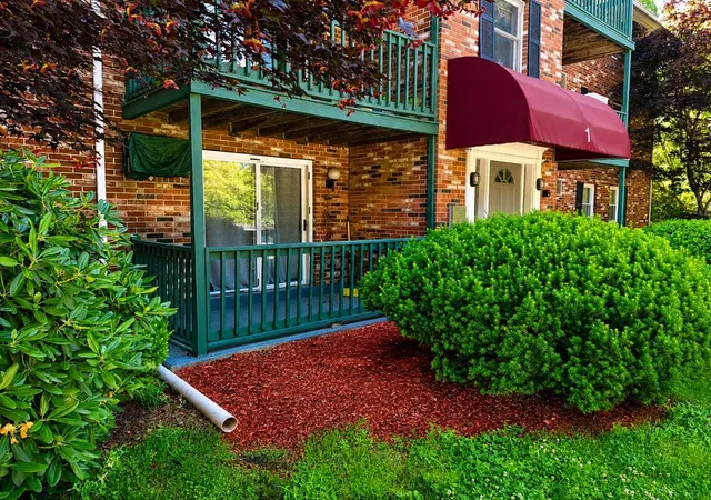 Homes for sale in Leicester, MA | 75 Huntoon Memorial Hwy #1-1, Leicester, MA 01524 | MLS# 73539629