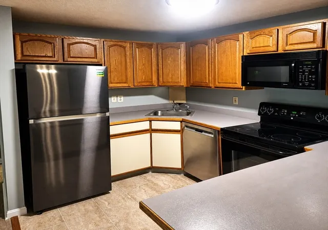Homes for sale in Leicester, MA | 75 Huntoon Memorial Hwy #1-1, Leicester, MA 01524 | MLS# 73539629