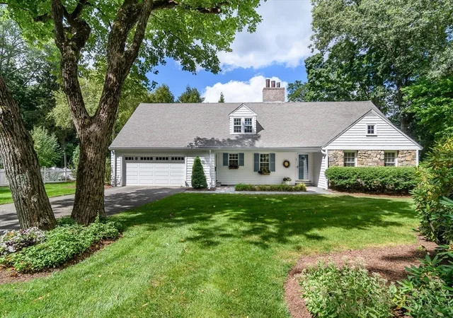 Photo 23 of Sale Pending at 186 Oakland St, Wellesley Hills, MA 02481 | MLS# 73570070 | Listing updated on 2026-09-07
