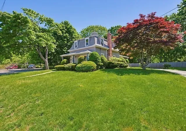 Homes for sale in Stoughton, MA | 21 Park Ave, Stoughton, MA 02072 | MLS# 73525322
