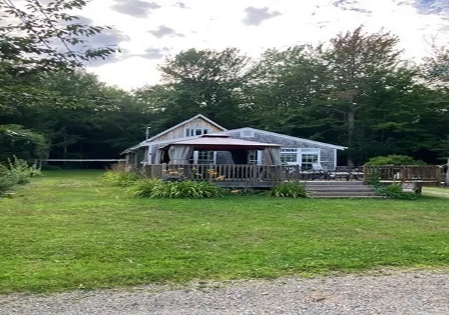 10th image of 123 Rainbow Dr, Templeton, MA 01468 | MLS# 73564243