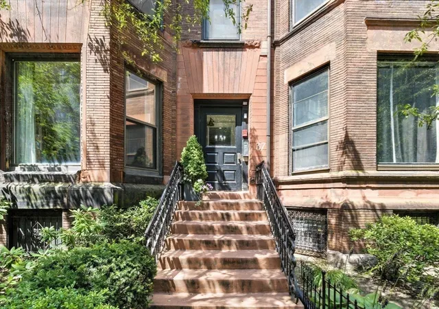 Homes for sale in Boston, MA | 37 Bay State Rd #4, Boston, MA 02215 | MLS# 73501602