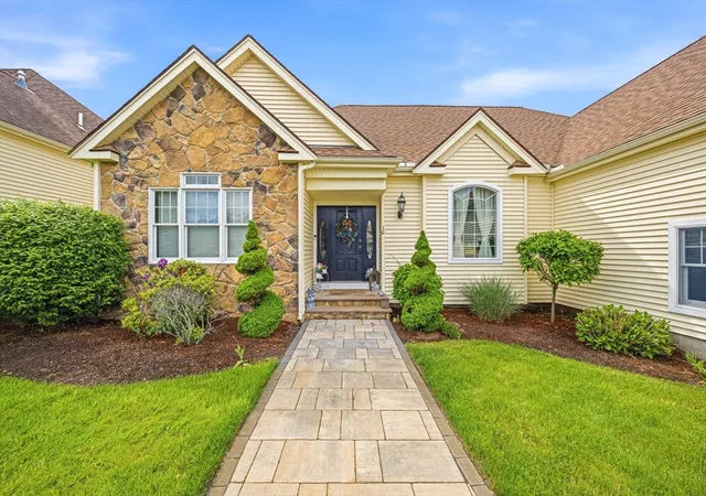 Photo 1 of Single family home for sale at 894 Liberty St #10, Braintree, MA 02184 | MLS# 73525608 | Listing updated on 2026-08-26