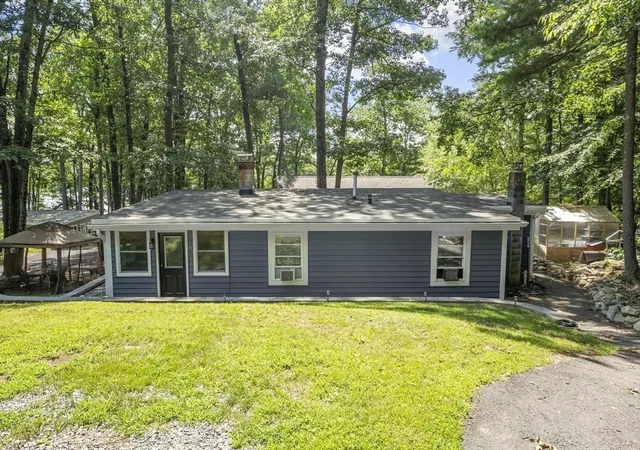 2nd image of 107 Island Rd, Lunenburg, MA 01462 | MLS# 73562869