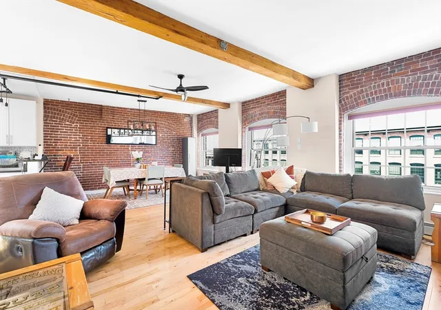 5th image of 240 Jackson St, Lowell, MA 01852