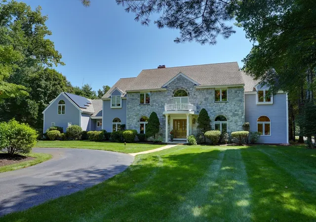 1st image of 373 Caterina Hts, Concord, MA 01742 | MLS# 73562442