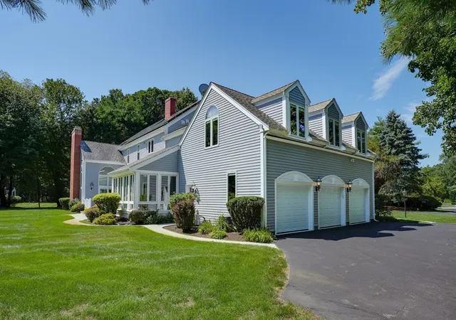 2nd image of 373 Caterina Hts, Concord, MA 01742 | MLS# 73562442