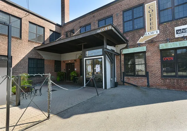 Photo 3 of Sale Pending at 406 Lincoln St #306, Marlborough, MA 01752 | MLS# 73551136 | Listing updated on 2026-09-03