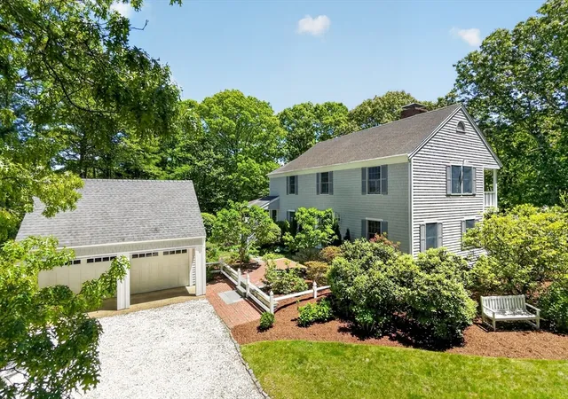 Photo 2 of Single family home for sale at 420 Starboard Ln, Osterville, MA 02655 | MLS# 73531658 | Listing updated on 2026-06-12