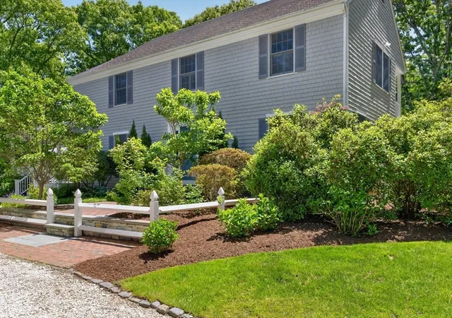 Photo 3 of Single family home for sale at 420 Starboard Ln, Osterville, MA 02655 | MLS# 73531658 | Listing updated on 2026-06-12