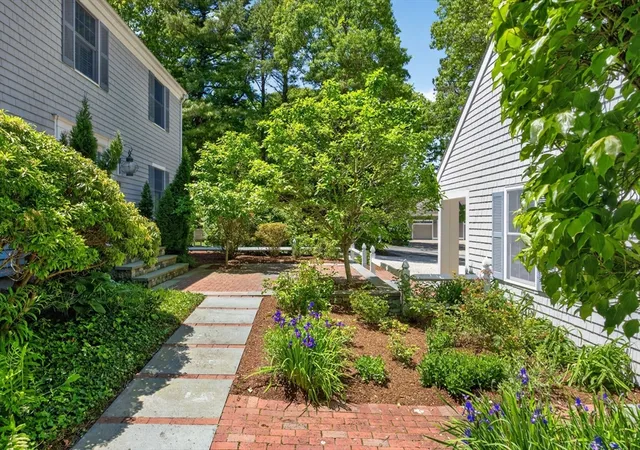 Photo 4 of Single family home for sale at 420 Starboard Ln, Osterville, MA 02655 | MLS# 73531658 | Listing updated on 2026-06-12