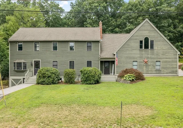 Photo 1 of Single family home for sale at 2 Nashoba Trl, Littleton, MA 01460 | MLS# 73550358 | Listing updated on 2026-08-22