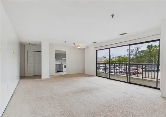 Homes for sale in Medford, MA | 3920 Mystic Valley Pkwy #118, Medford, MA 02155 | MLS# 73524118