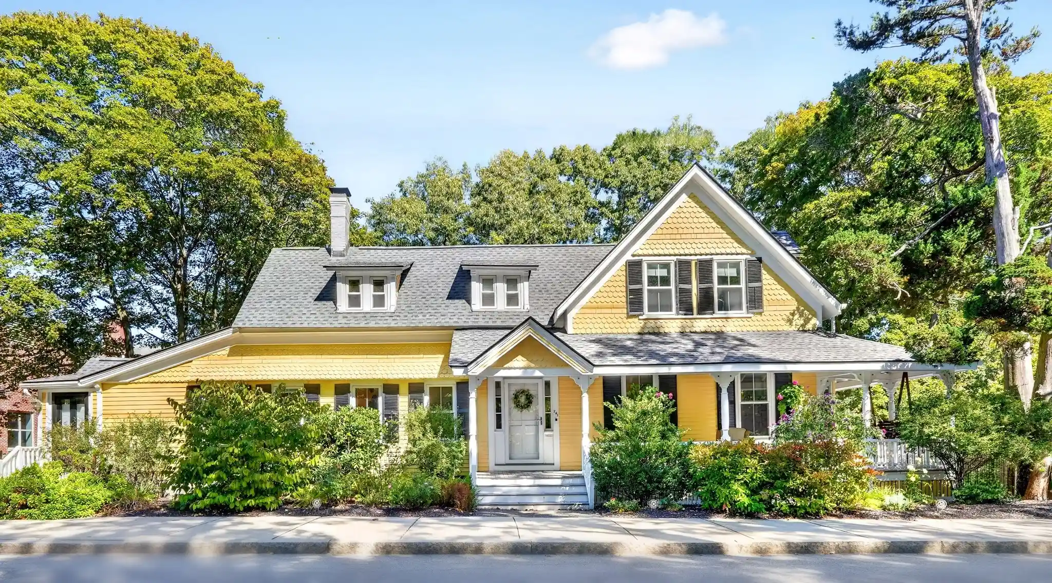 Single family home for sale at 241 Vinton St, Melrose, MA 02176 | MLS# 73593328
