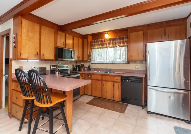 Photo 3 of Single family home for sale at 28 Highland St, Southborough, MA 01772 | MLS# 73554468 | Listing updated on 2026-09-22