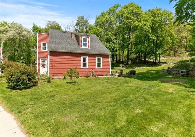 Homes for sale in Beverly, MA | 135 Hart St, Beverly, MA 01915 | MLS# 73529007