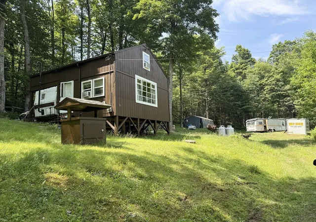 1st image of 32 Navaho Ln, Heath, MA 01346 | MLS# 73551624