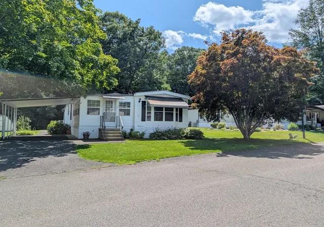 1st image of 105 Clayton Dr, West Springfield, MA 01089 | MLS# 73552339