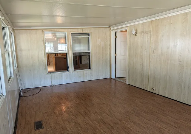 2nd image of 105 Clayton Dr, West Springfield, MA 01089 | MLS# 73552339