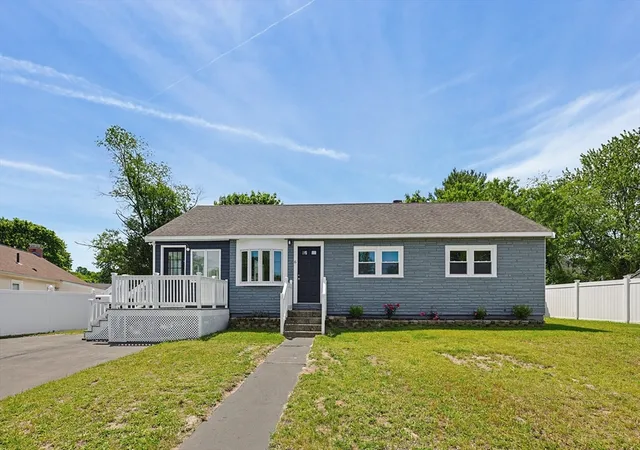Homes for sale in Randolph, MA | 6 Almond Dr, Randolph, MA 02368 | MLS# 73532024