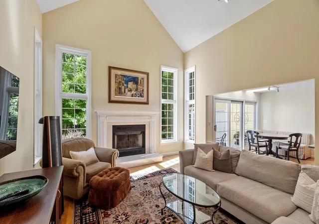 4th image of 277 Main Street, Bolton, MA 01740 | MLS# 73529079