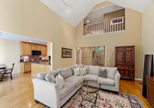 5th image of 277 Main Street, Bolton, MA 01740 | MLS# 73529079