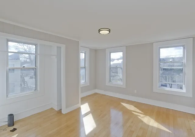 Homes for sale in Westfield, MA | 13 Hampden St, Westfield, MA 01085 | MLS# 73528695