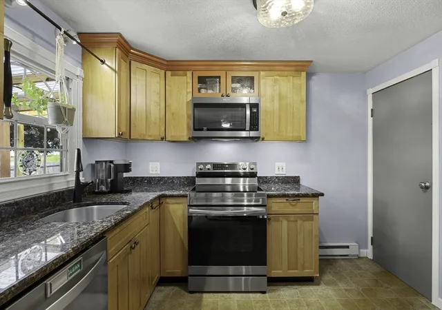 5th image of 68 Parenteau Dr, Chicopee, MA 01020 | MLS# 73562751