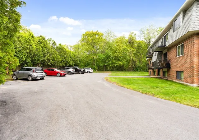 24th image of 176 Maple Ave #1-26, Rutland, MA 01543 | MLS# 73566836