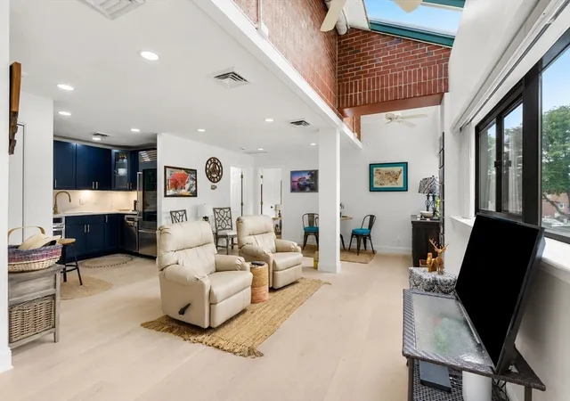 5th image of 58 Merrimac St #2-5, Newburyport, MA 01950 | MLS# 73558971