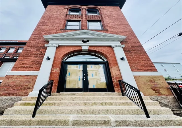 Homes for sale in Fall River, MA | 403 Division Street #14, Fall River, MA 02721 | MLS# 73527260