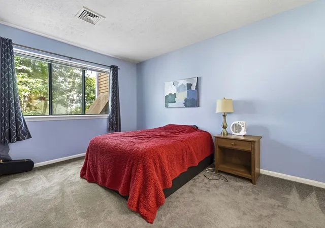 Listing Photo 5 - Condo for sale in building located at 34 Steeplechase Ct, Haverhill, MA 01832 - Unit #34