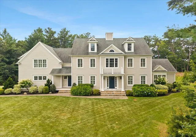 Photo 1 of Single family home for sale at 384 Country Club Way, Kingston, MA 02364 | MLS# 73566846 | Listing updated on 2026-10-02
