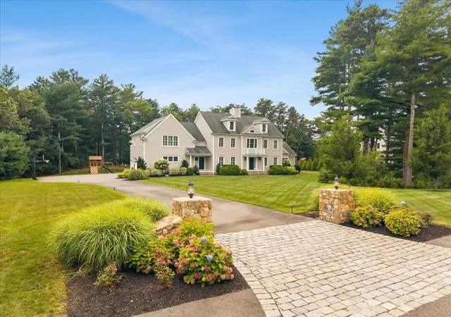 Photo 2 of Single family home for sale at 384 Country Club Way, Kingston, MA 02364 | MLS# 73566846 | Listing updated on 2026-10-02