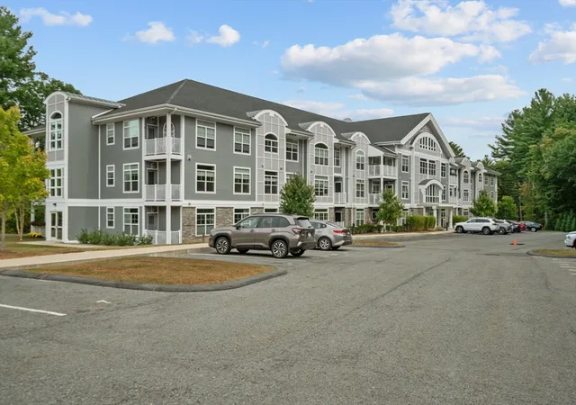 3rd image of 635 Old Post Rd, Sharon, MA 02067