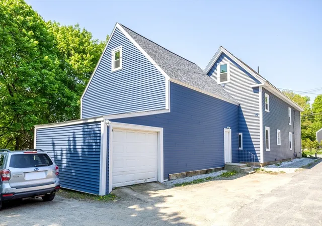 Homes for sale in Ashburnham, MA | 15 Central St, Ashburnham, MA 01430 | MLS# 73523821