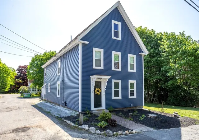 Homes for sale in Ashburnham, MA | 15 Central St, Ashburnham, MA 01430 | MLS# 73523821