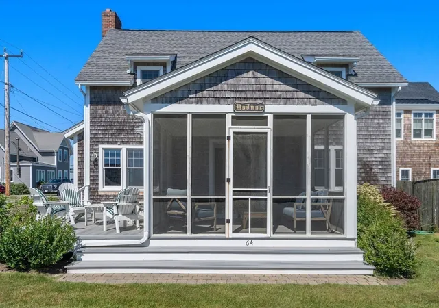 Homes for sale in Marshfield, MA | 64 Ashburton Ave, Marshfield, MA 02050 | MLS# 73538332