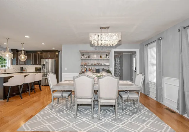4th image of 61 Saddle Rd, Dracut, MA 01826 | MLS# 73548858