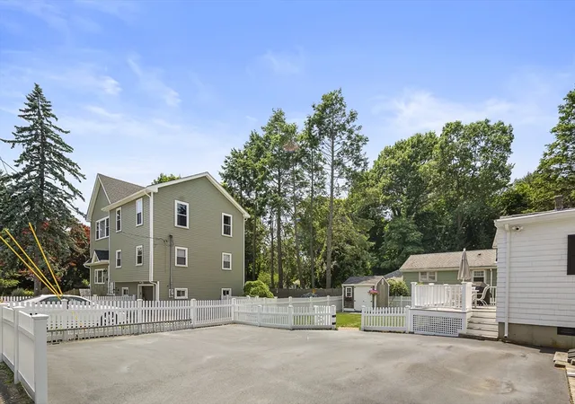 5th image of 667 Salem St, Lynnfield, MA 01940 | MLS# 73558463