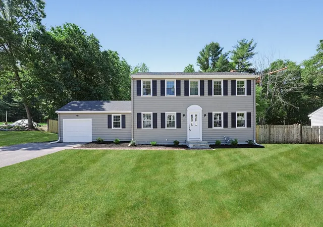 1st image of 3 Gwynne Rd, Franklin, MA 02038 | MLS# 73534014