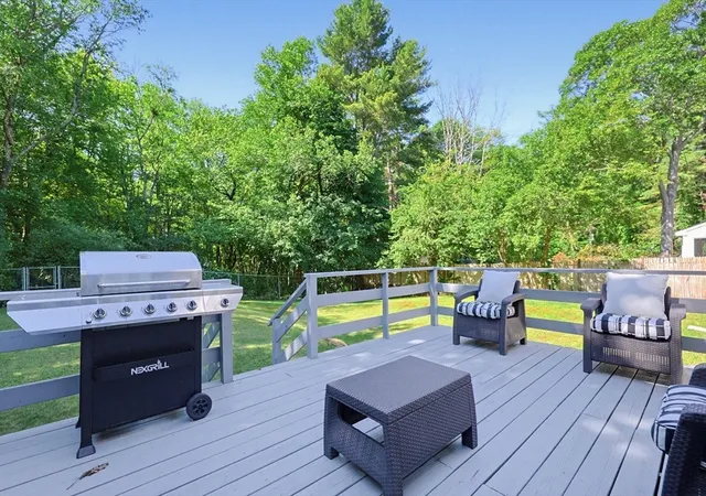 3rd image of 3 Gwynne Rd, Franklin, MA 02038 | MLS# 73534014